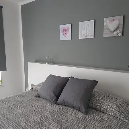Widder Vor Dem Apartman *